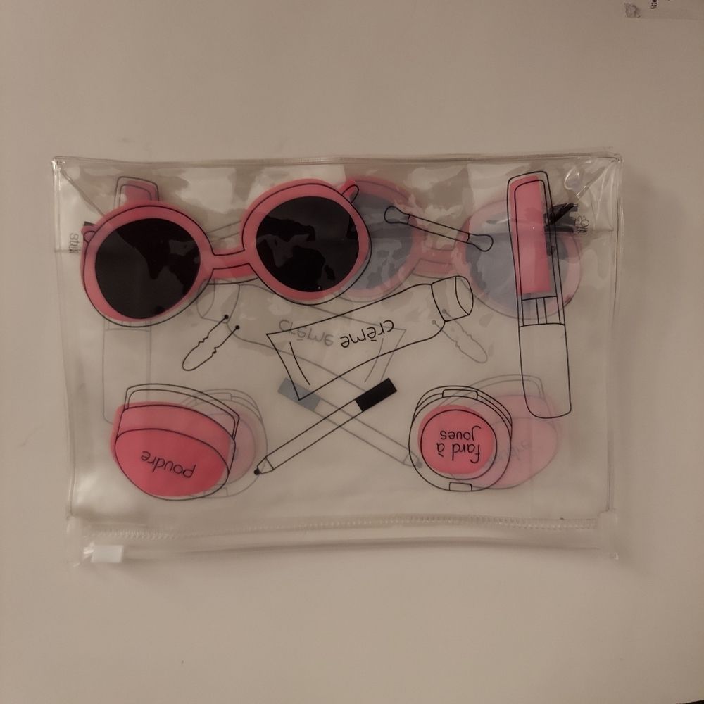 Kawaii Clear Makeup Bag - Picture 3 of 5